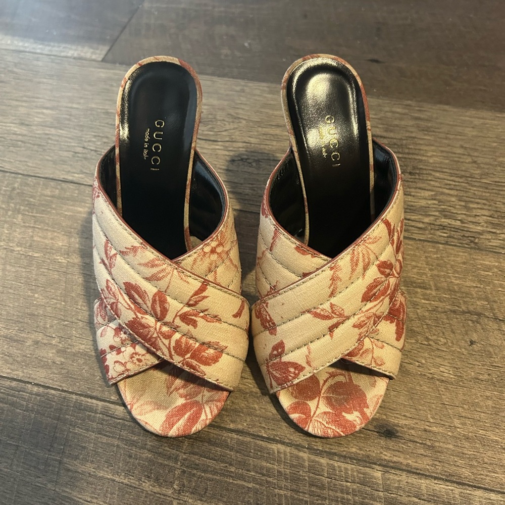 Gucci 5.5 Floral Wedge Heels (Vintage)